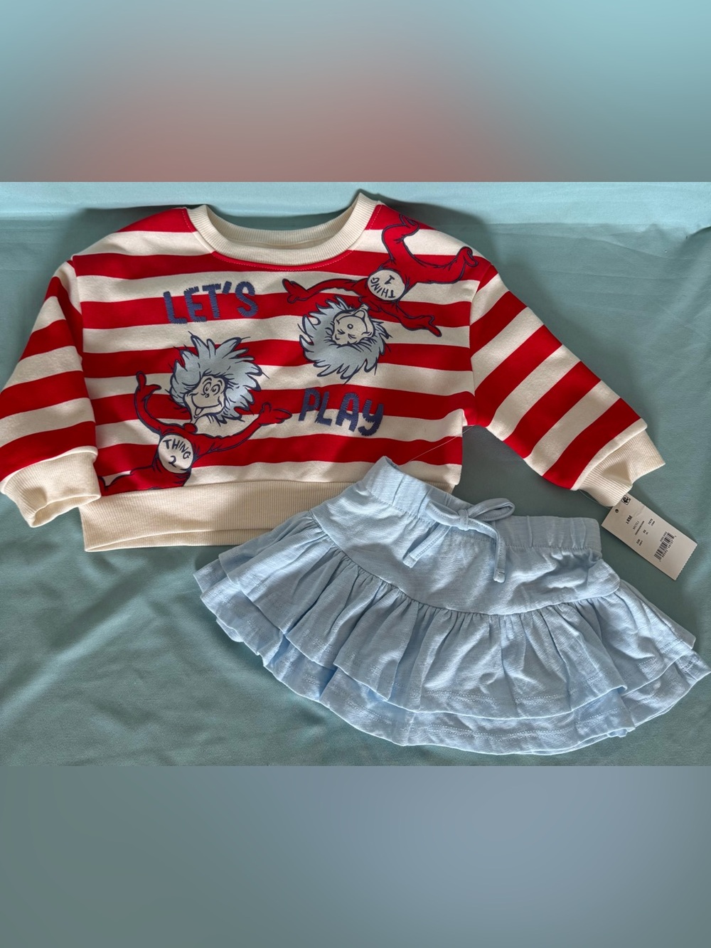 Toddler Girls' 2pc Dr. Seuss Thing 1 Thing
2 Sweatshirt & Skirt Set